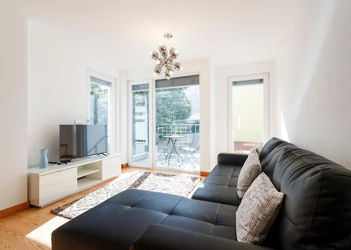 Barbadinhos Apartments In Lisbon Historic Neighborhood