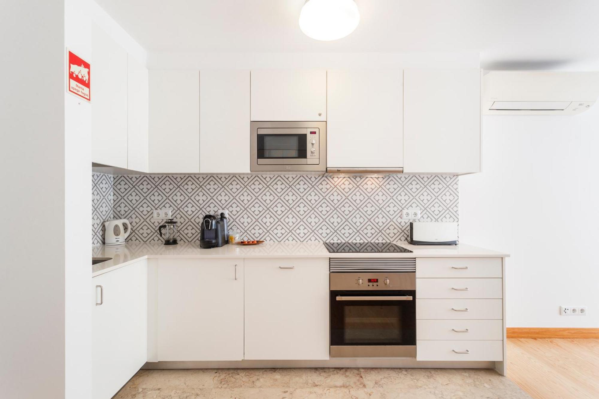 Appartement Barbadinhos In Historic Neighborhood Lissabon